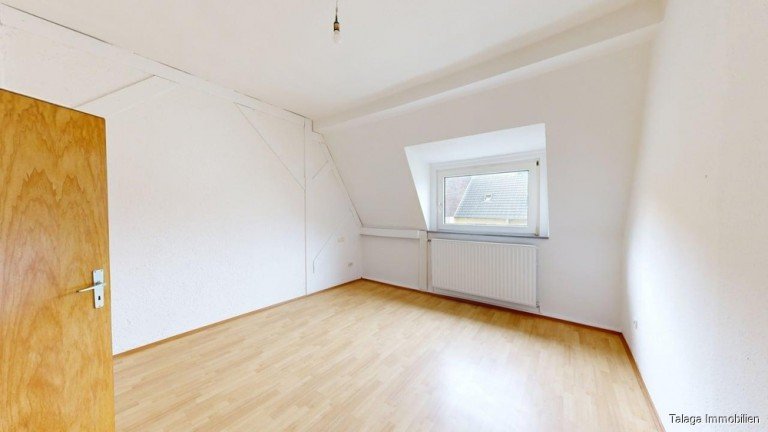 Wohnzimmer Bild 1 Herne Dachgeschosswohnung !!! Zentral gelegen und bezahlbar. Die Gelegenheit f�r junge Familien !!!