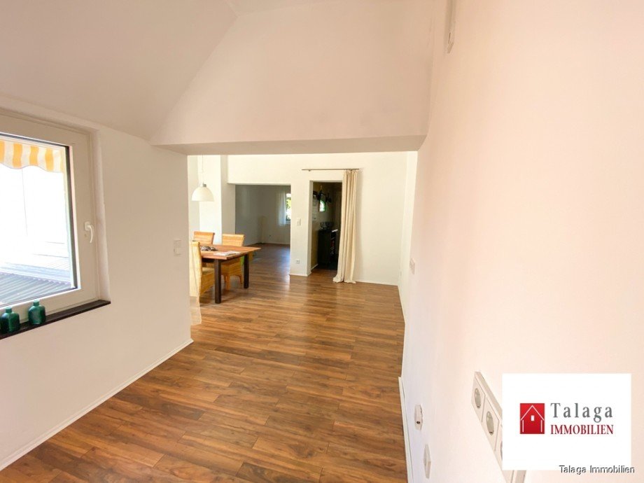 Blick aus der K�che auf den Essbereich Reihenmittelhaus Marl