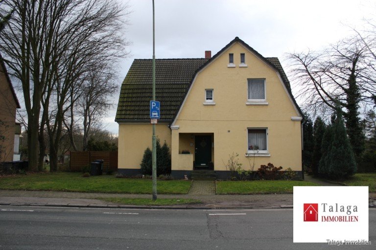 Haus Stra�enansicht Herne Zweifamilienhaus !!! Bewohnen, zusammenwohnen, vermieten... Dies ist bei diesem Objekt alles m�glich !!!