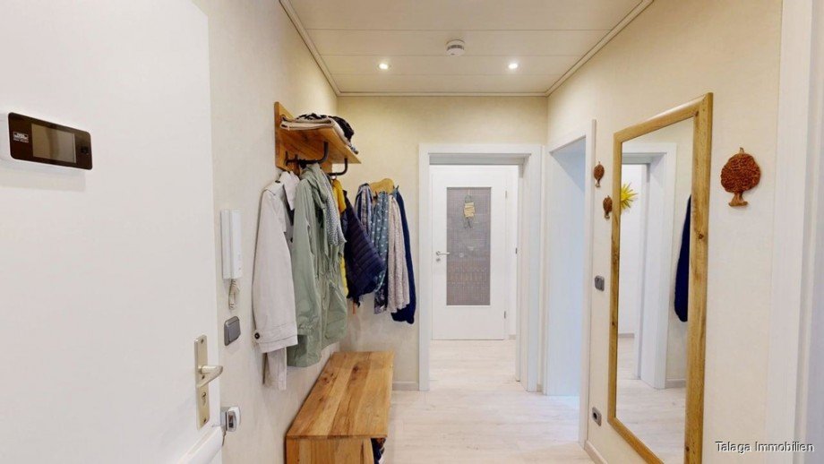 Eingangsdiele Zugang WC Etagenwohnung Herne