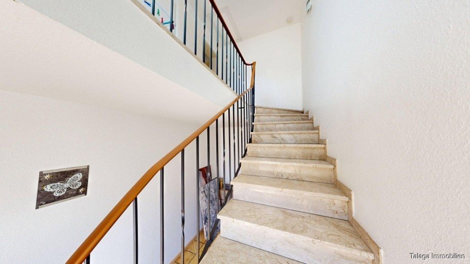 Treppe zur Wohnung Etagenwohnung Herne