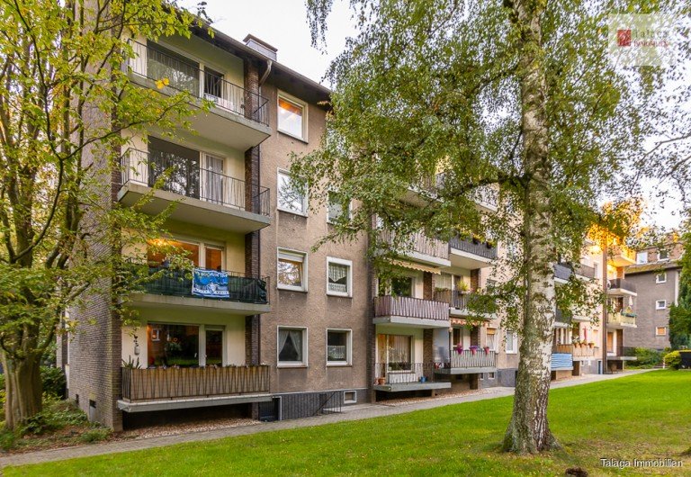 R�ckansicht Haus Bochum Erdgeschosswohnung !!! Ideal f�r�s Alter geeignet . Erst vermieten und sp�ter selbst nutzen !!!