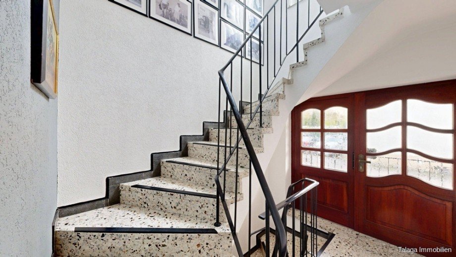 Hausflur im EG Zweifamilienhaus Herne