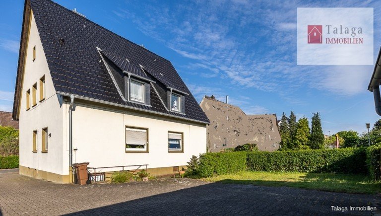 R�ckansicht Haus Herne Zweifamilienhaus !!! Der Garten ist ein Traum - Herzlich Willkommen in Ihrem neuen Zuhause !!!