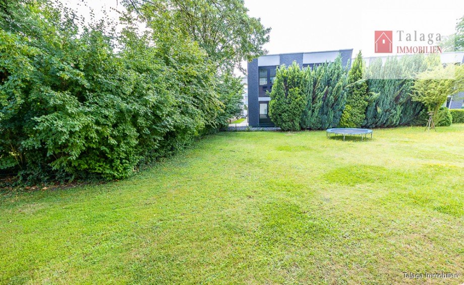 Garten vom Balkon aus Erdgeschosswohnung Herne